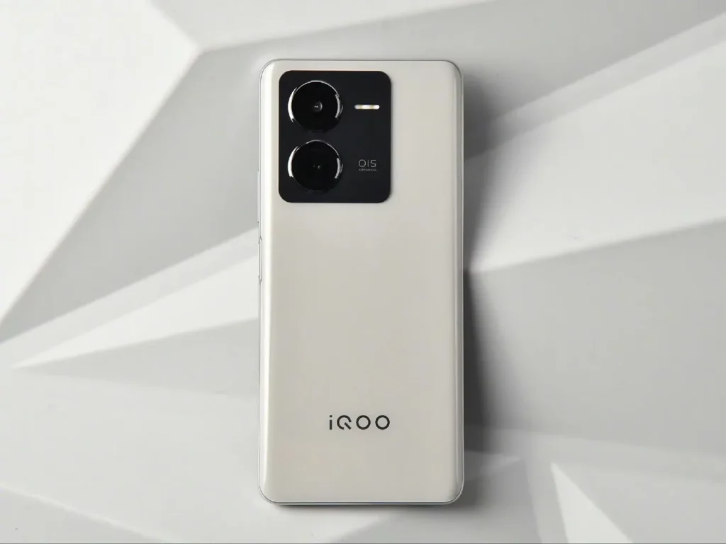 iQOO Z9» будет иметь 1,5 тысячи точечный экран и процессор Snapdragon 7 Gen  3