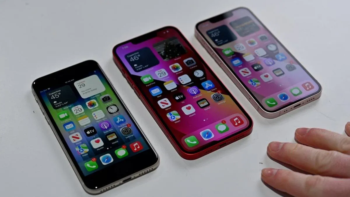 IPhone SE, iPhone 13 ir iPhone 13 mini / Appleinsider nuotr.