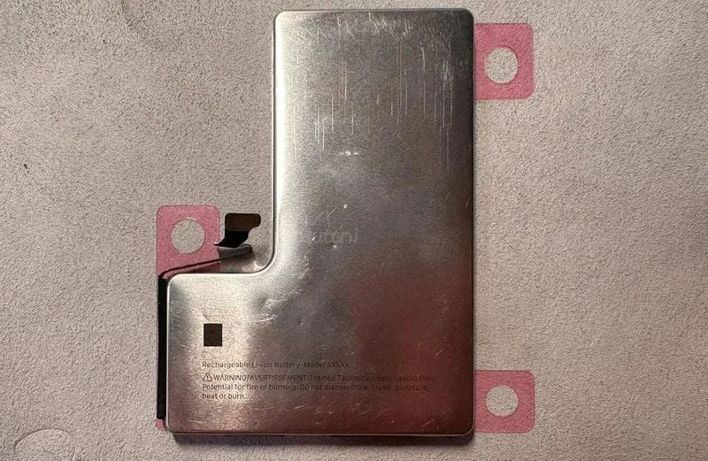 Tariama iPhone 16 Pro baterija naujame metaliniame korpuse