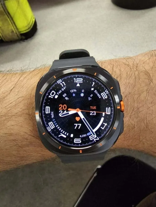 Galaxy Watch Ultra defektas 2