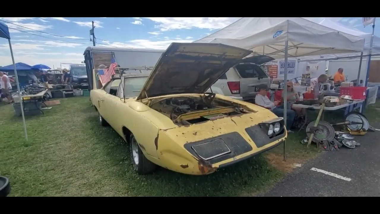 Plymouth Road Runner Superbird 2