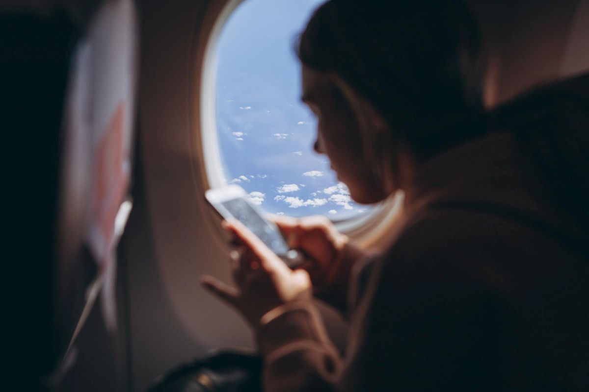 Pakelta užuolaida lėktuve