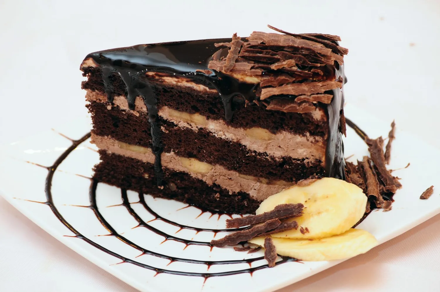 Aksominio skonio bananų pyragas su šokoladu