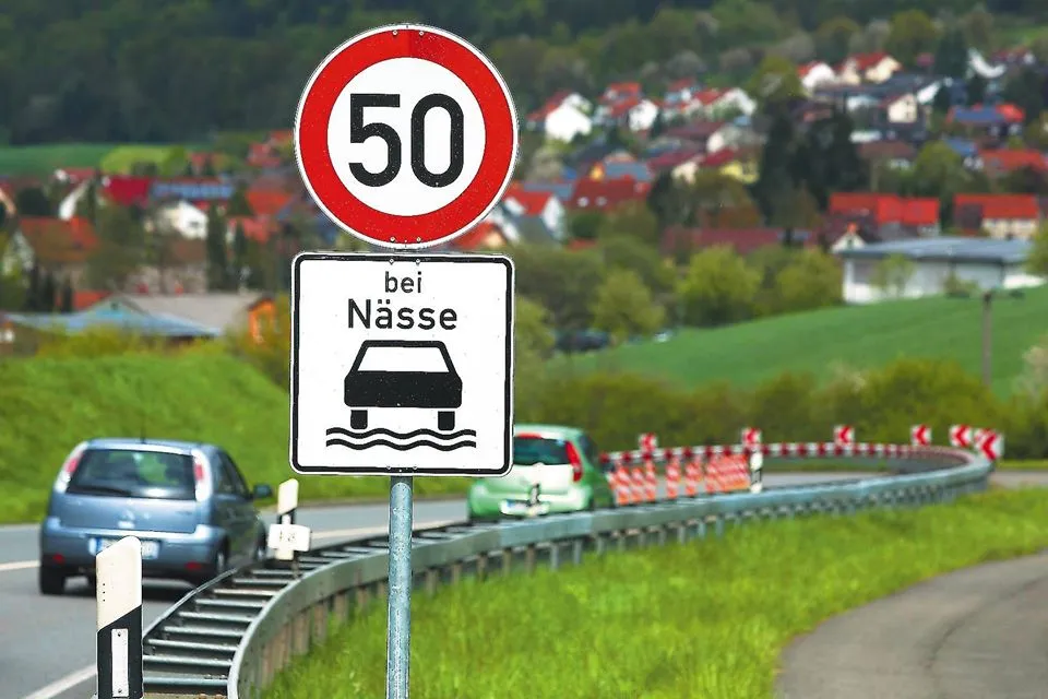 Bei Nasse kelio ženklas / U.S. Army Garrison Bavaria nuotr.