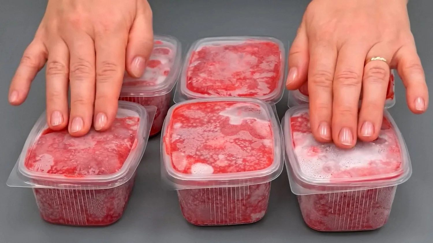 Braškių užšaldymas