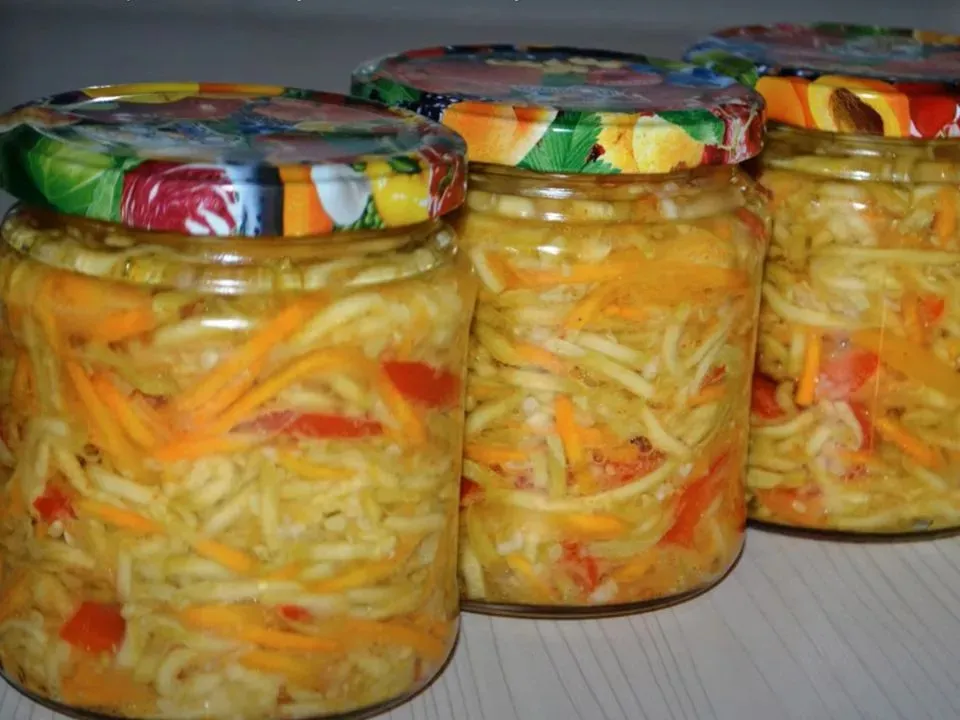 Korėjietiškos cukinijos žiemai