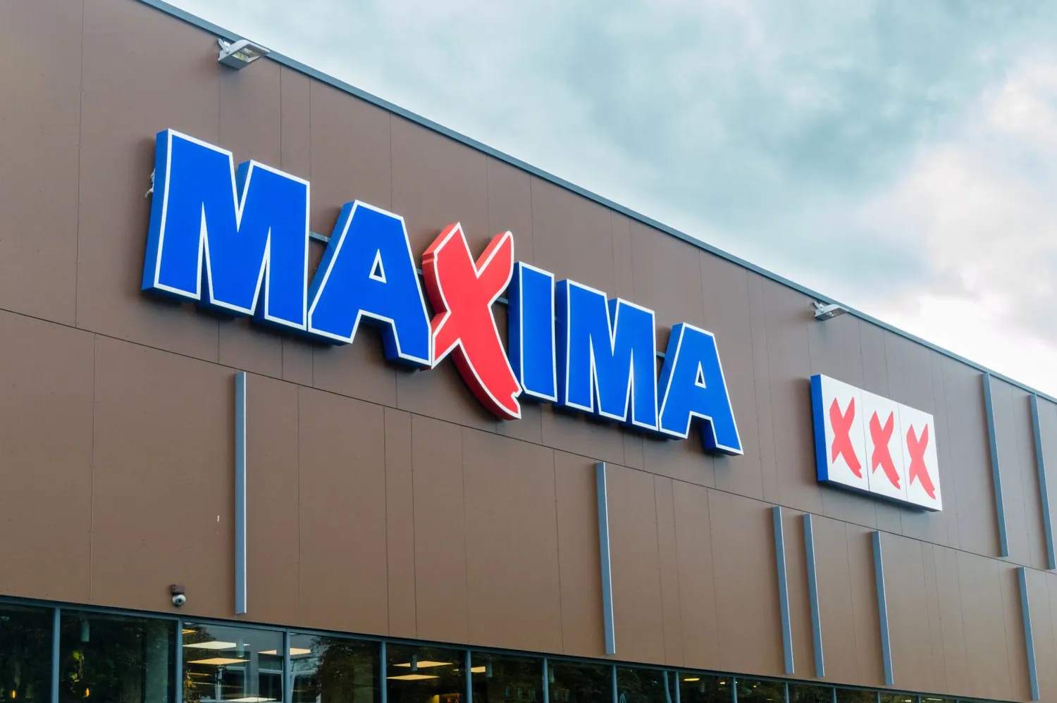 Maxima parduotuvė / Robson90 / Shutterstock.com
