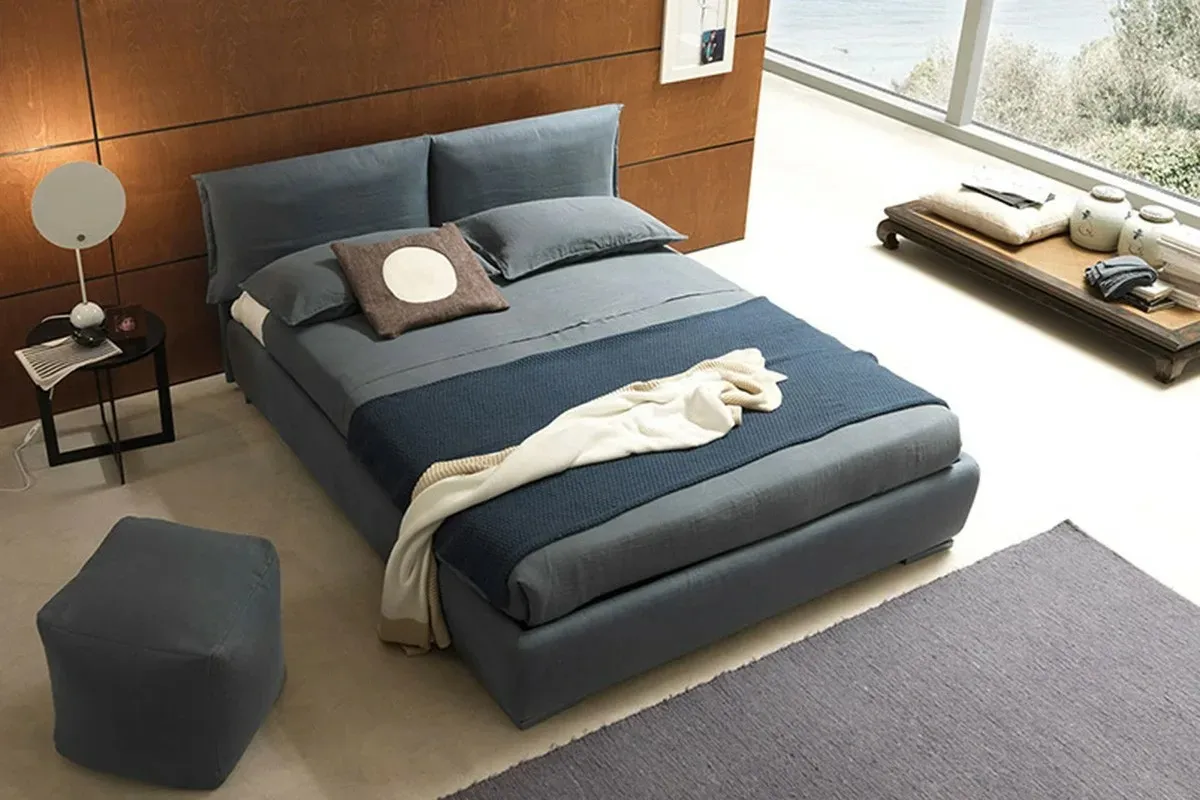 Nuostabi lova miegamajame