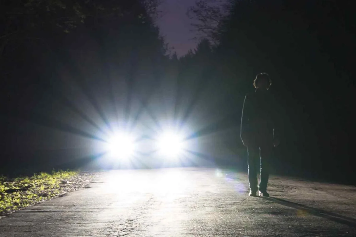 Ryškios šviesos automobilyje