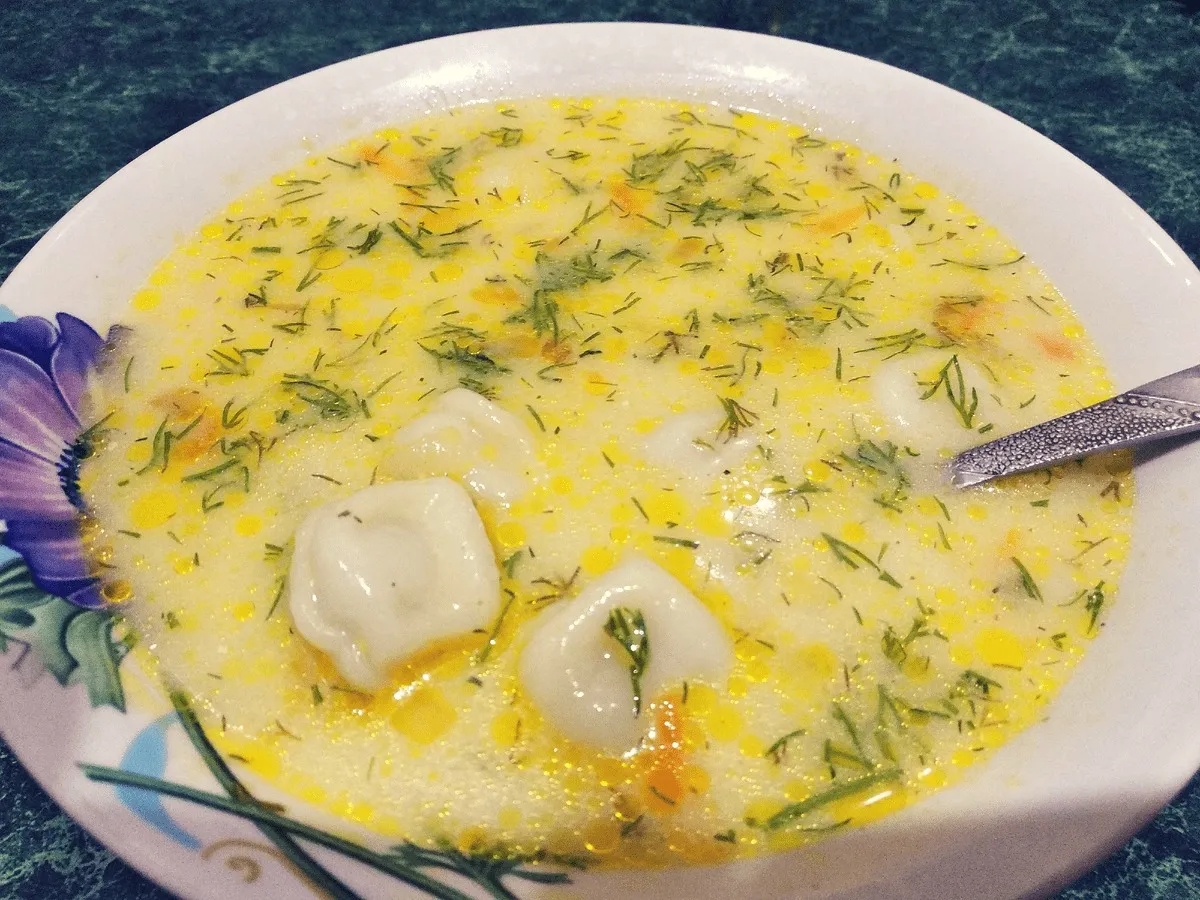 Sriuba su koldūnais