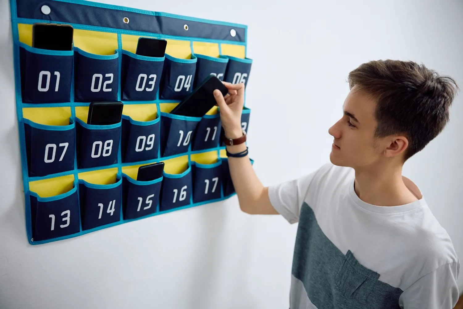 Telefonų ribojimas mokyklose