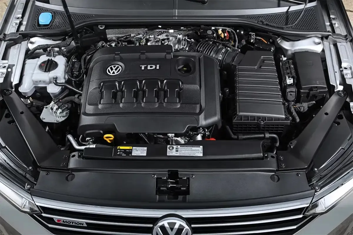 Vokswagen automobilio variklio garsas