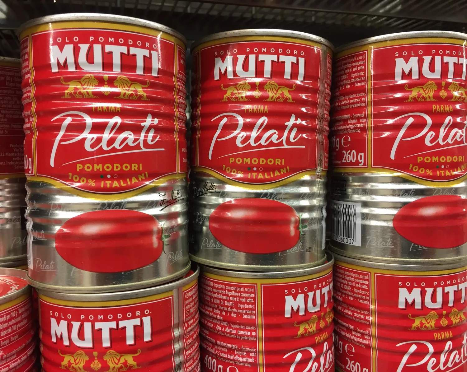 Konservuoti pomidorai / Cineberg / Shutterstock.com