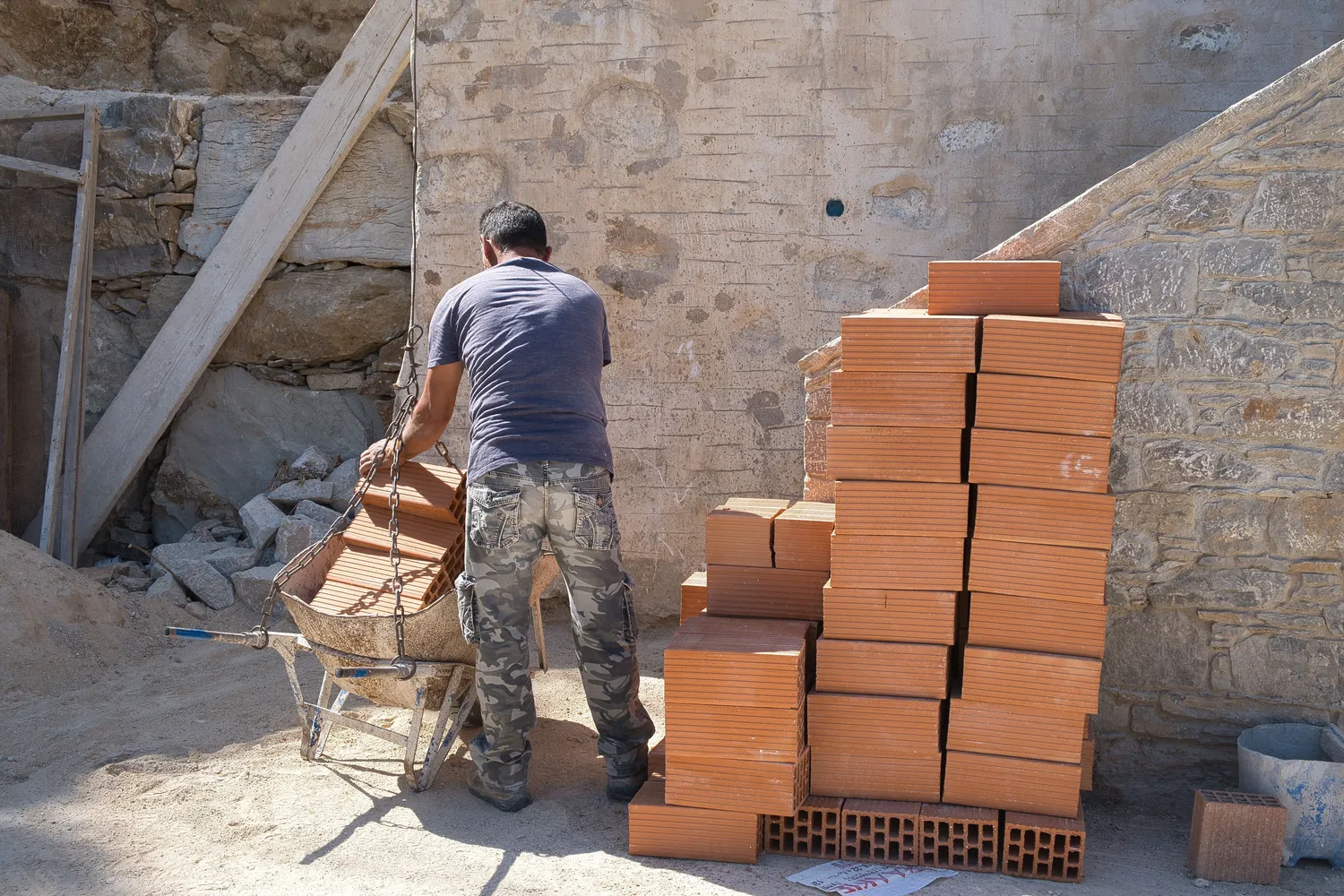 13 valandų darbo diena