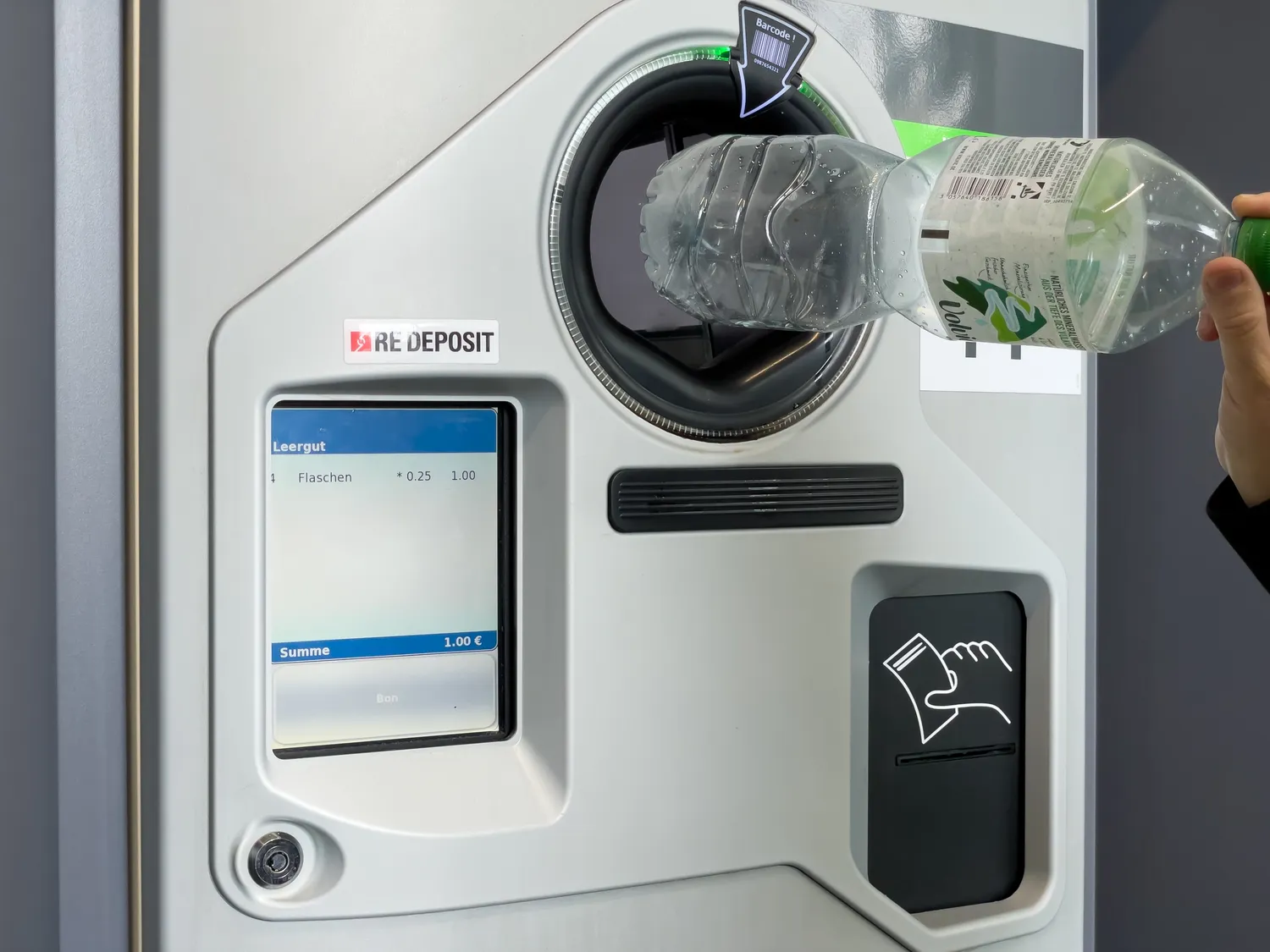 Taromatas / Jakob Berg / Shutterstock.com