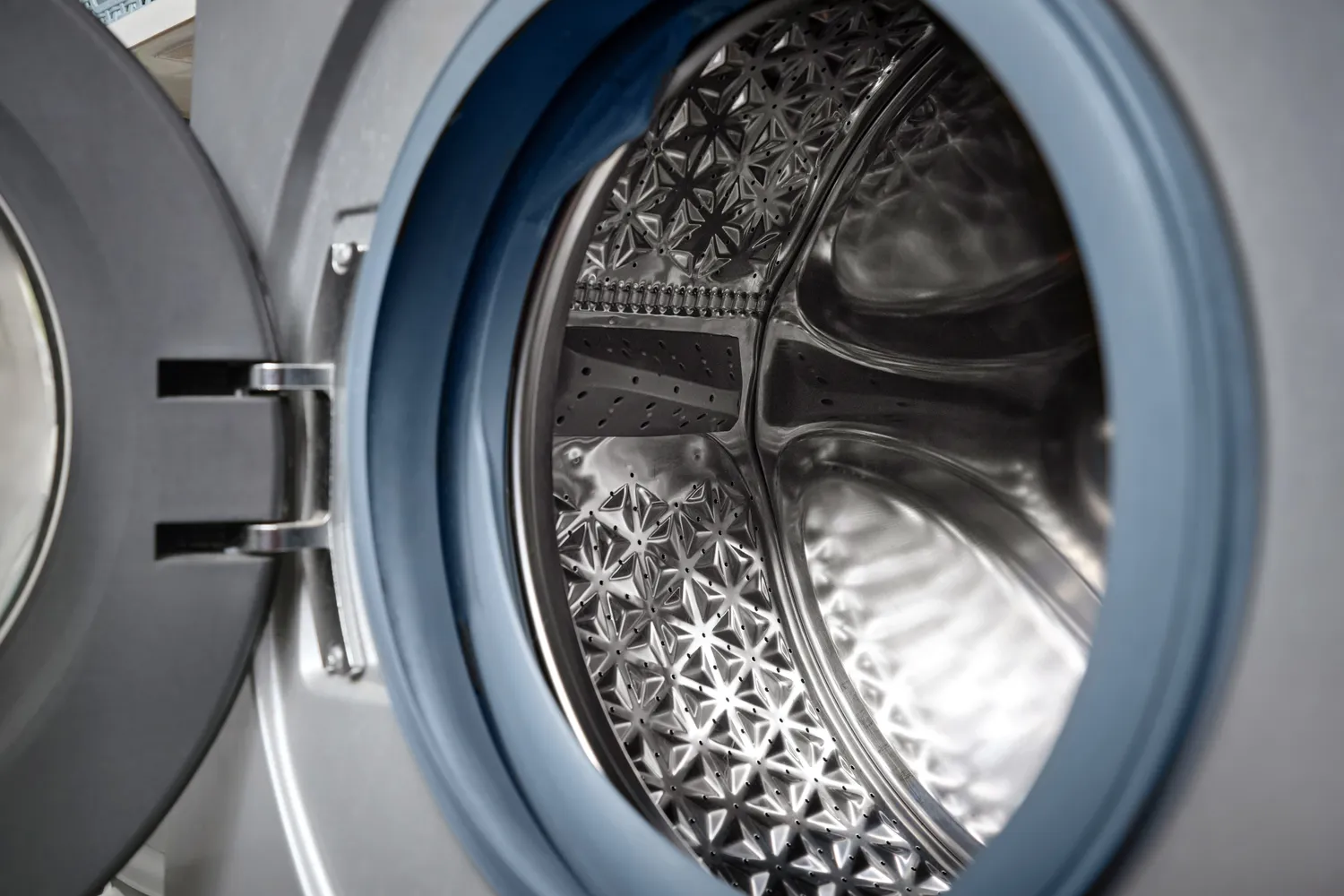 Kodėl skalbimo mašina šokinėja