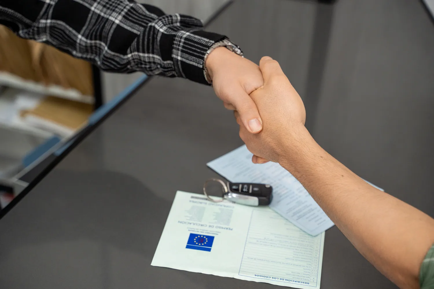 Ką pirkti - naudotą ar naują automobilį?