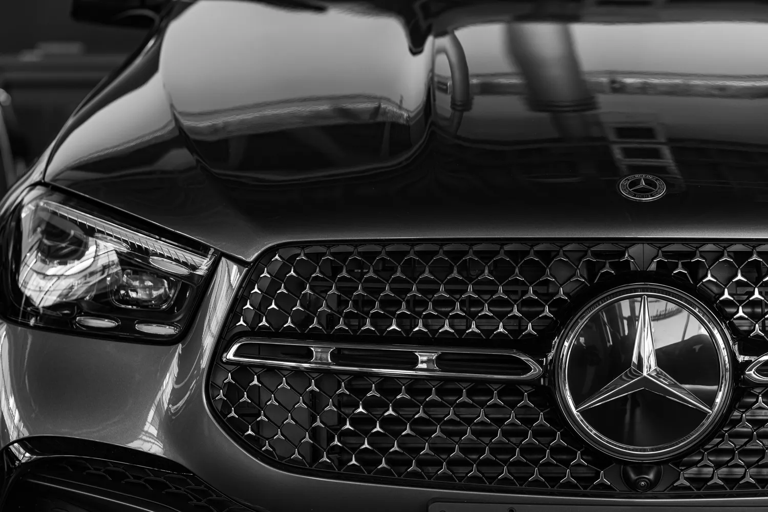 Shutterstock 2559171607