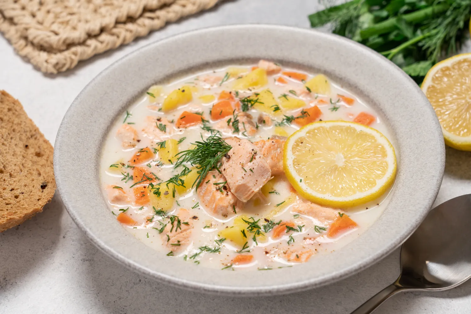 Suomiška lašišos sriuba „Lohikeitto“