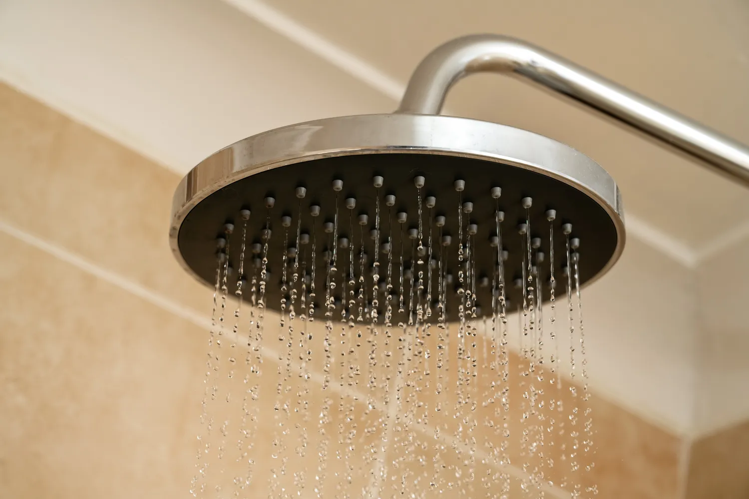 Karštas vanduo duše