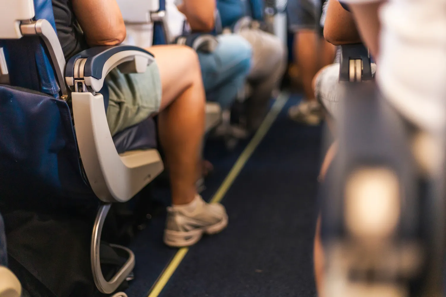 Ko nedaryti lėktuvo salone?