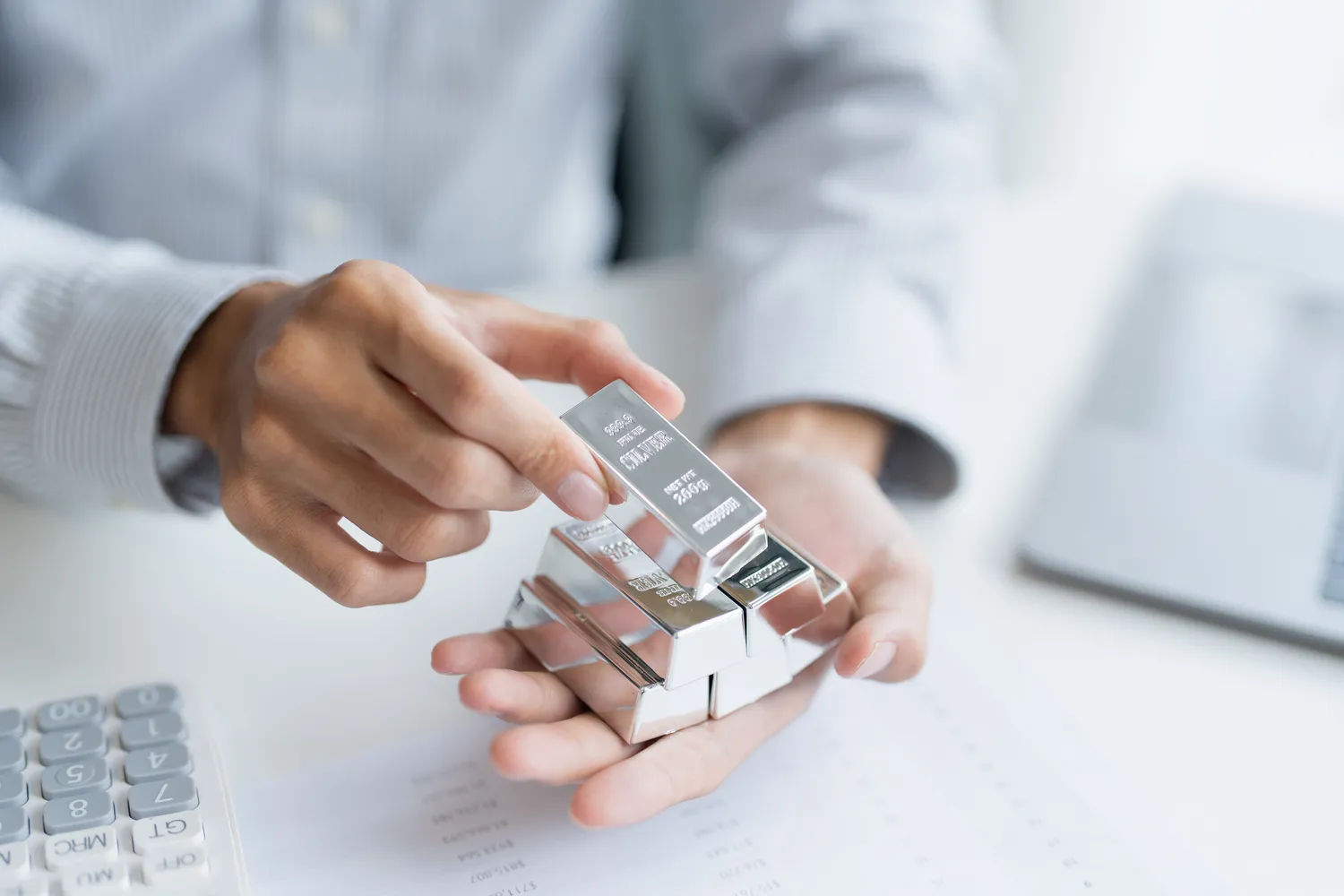 Stulbinanti sidabro kaina