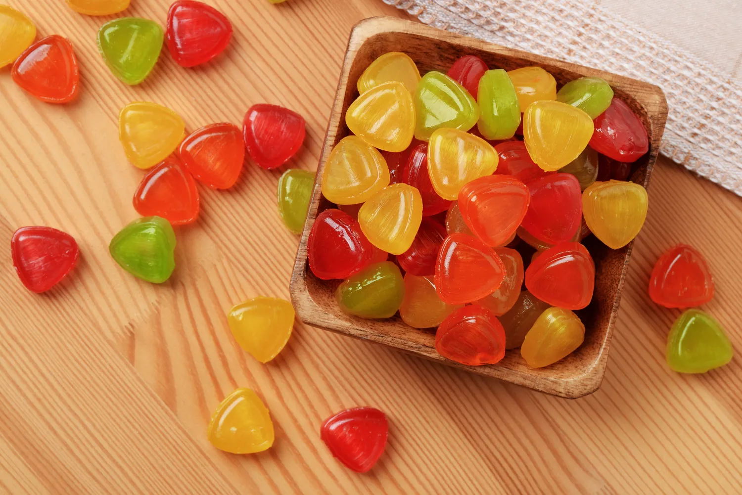 Saldumynų valgymas dienos metu